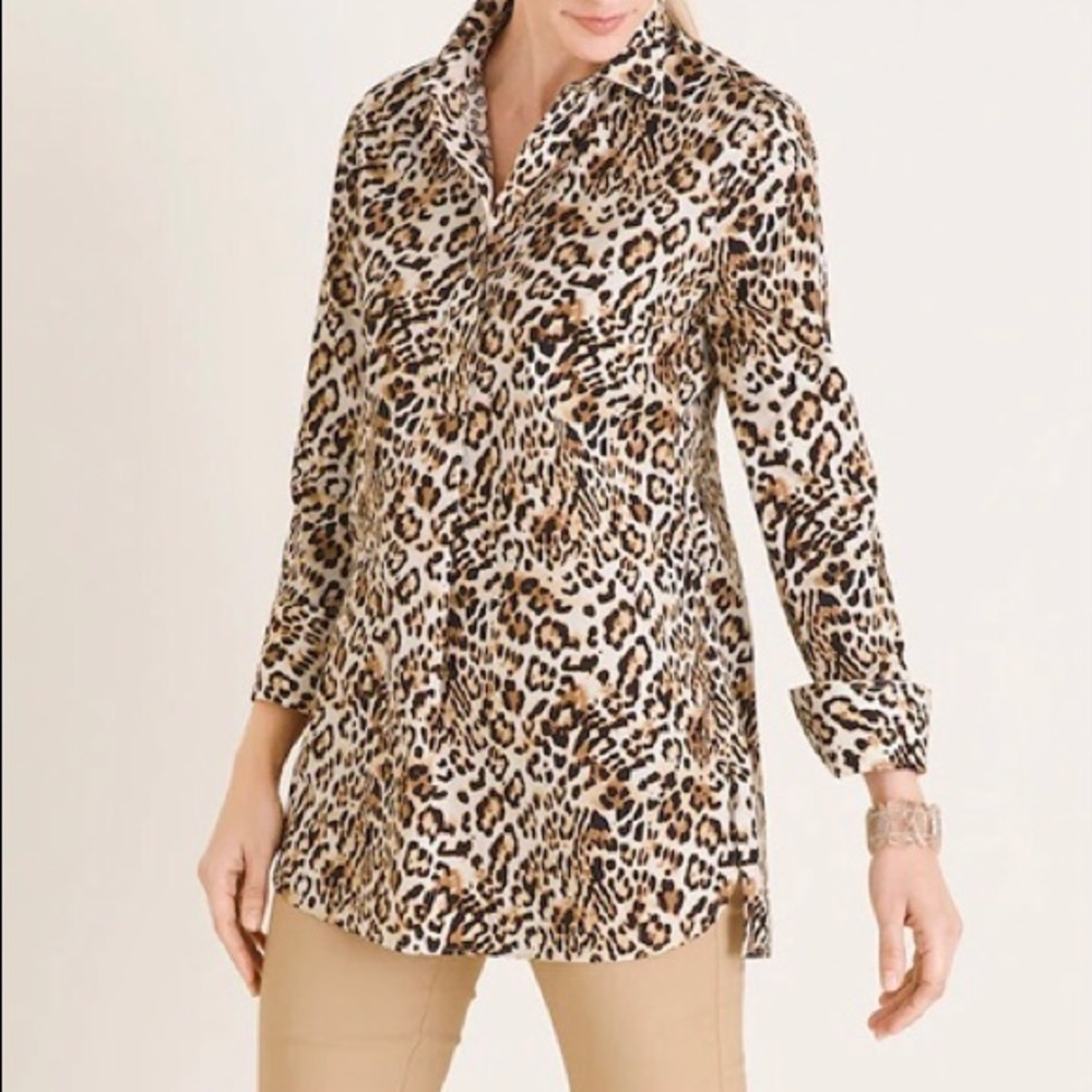 Chico’s size 1 Leopard No Iron cotton top